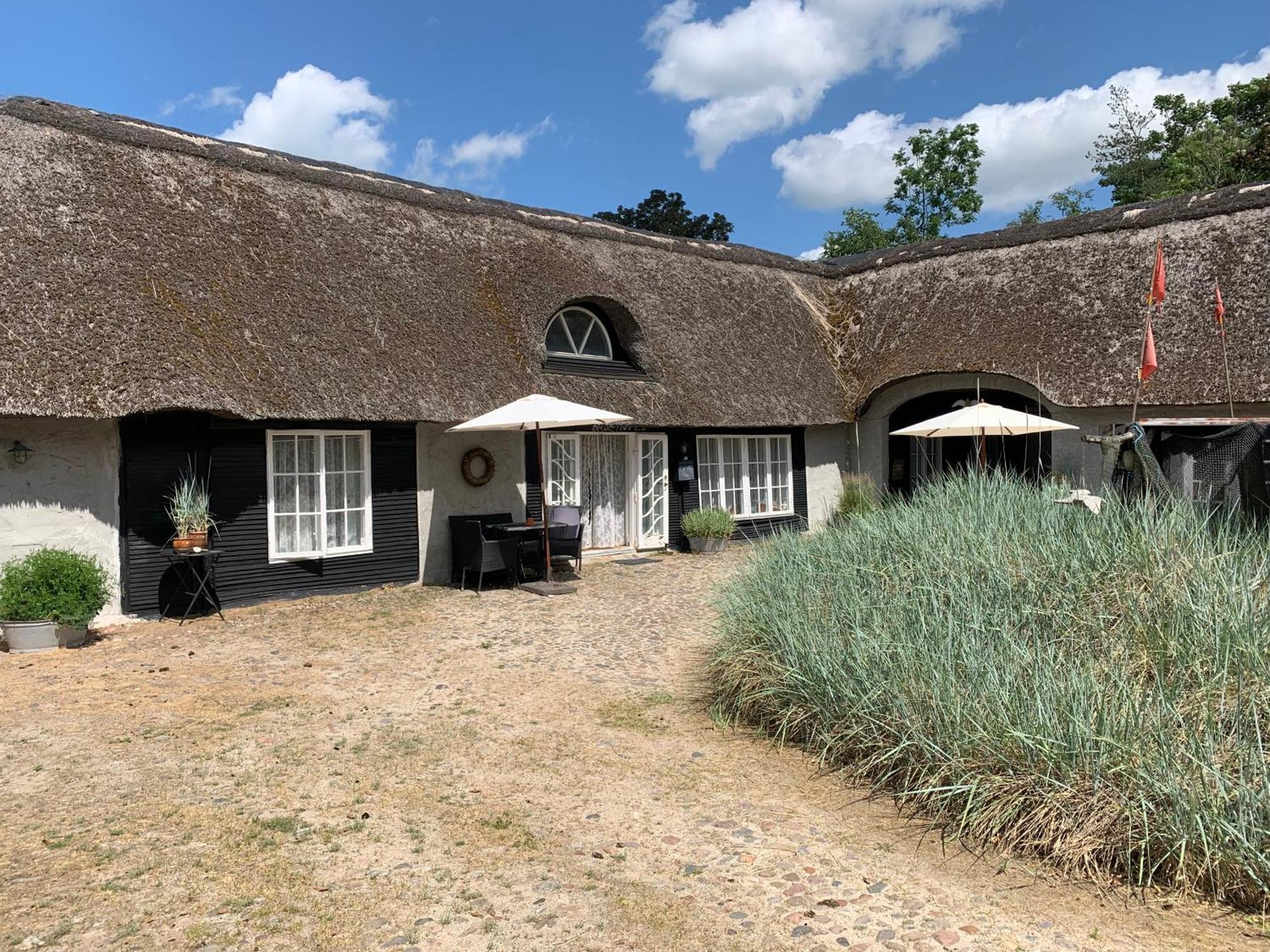 Farm61 Badehotellet I Det Midtjydske - Alder +18 Ar Tjele Exteriér fotografie