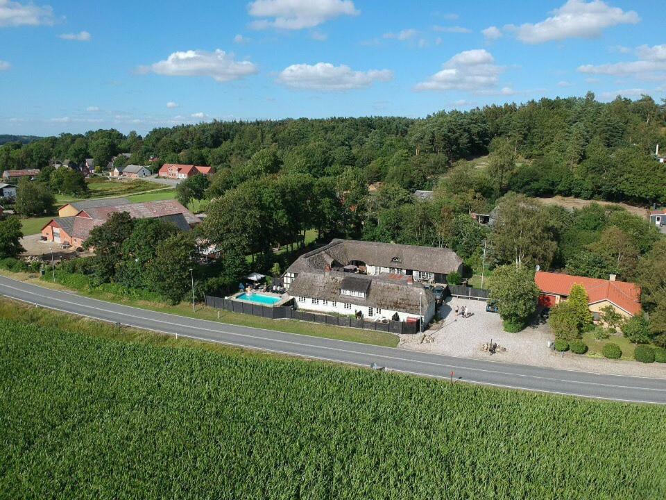 Farm61 Badehotellet I Det Midtjydske - Alder +18 Ar Tjele Exteriér fotografie